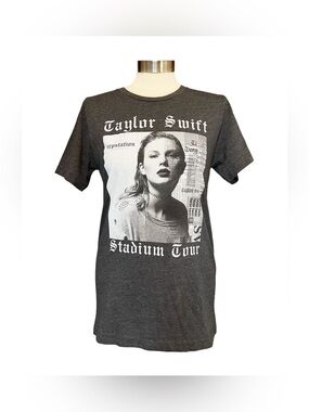 Taylor Swift T-shirt Stadium Tour Cities Reputation Dark grey Women’s Small 2018